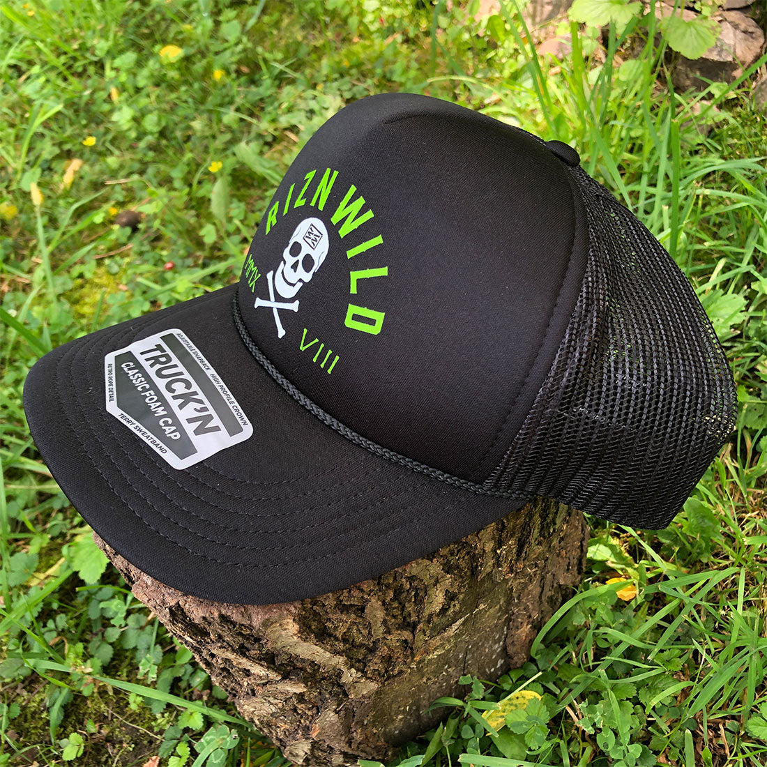 Sunkin Curved Bill Foam Front Trucker Hat in Black