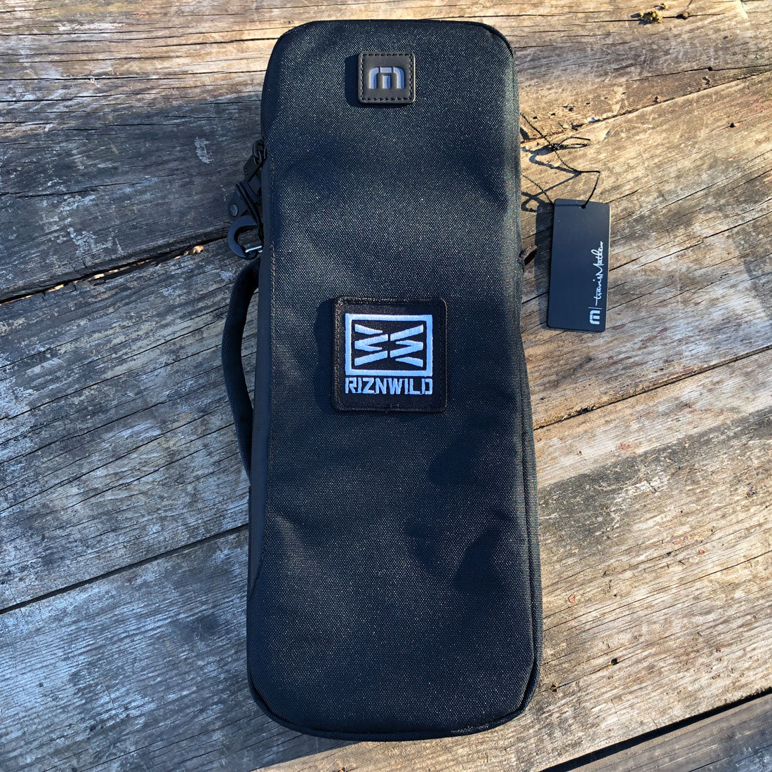 Basic Gimme Cooler in Black