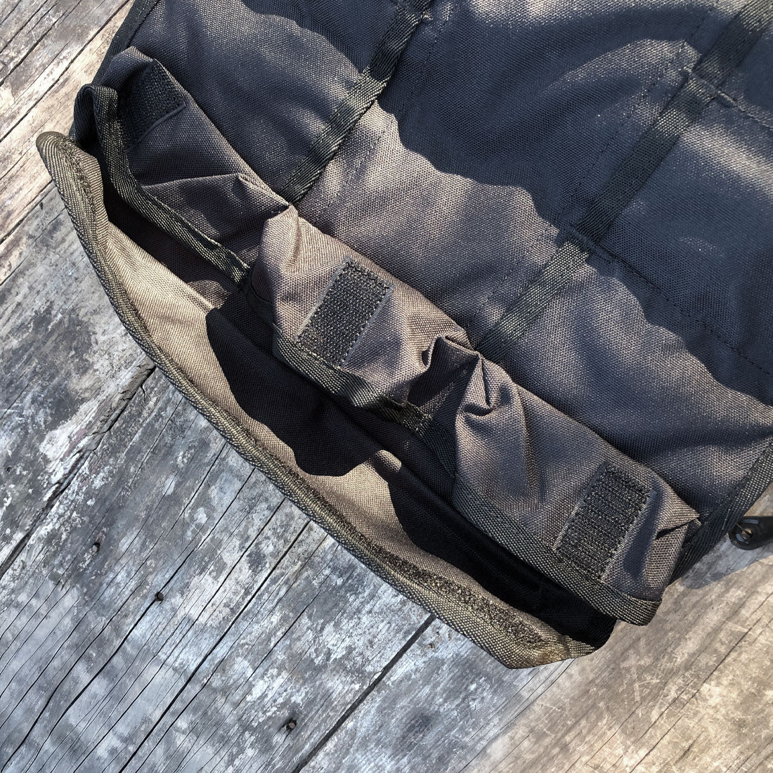 Icon Carhartt 18-Pocket Utility Roll in Black